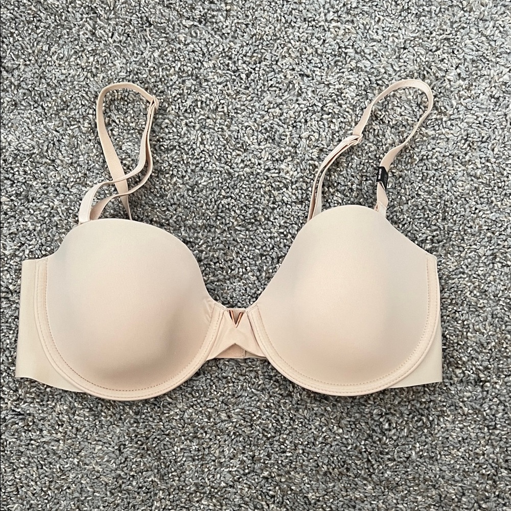 Victoria's Secret Cream Underwire Strapless Bra